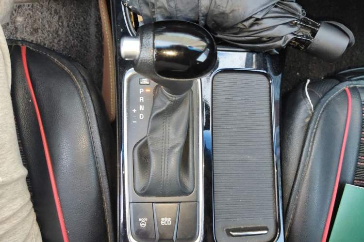 Used Kia K4 2017 1.8L Automatic GLS Special Gear Lever