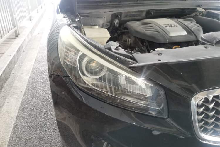 Used Kia K4 2017 1.6T Automatic T-DLX Turbo Right Front Headlight