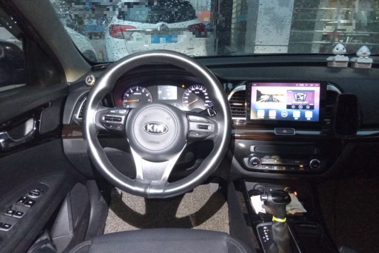 Used Kia K4 2017 1.8L Automatic GLS Special Steering Wheel
