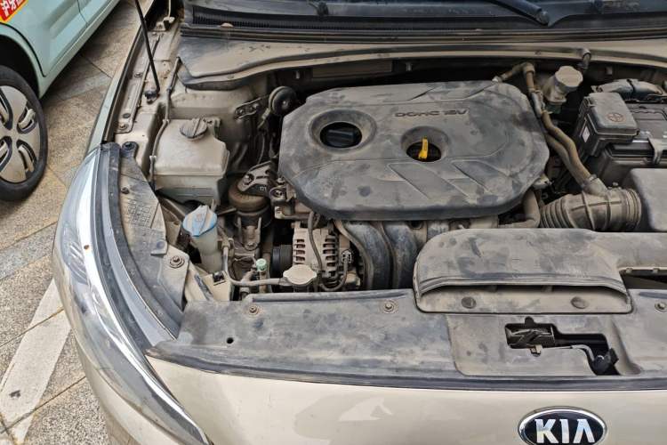 Used Kia K4 2017 1.8L Automatic GLS Special Engine Bay Right