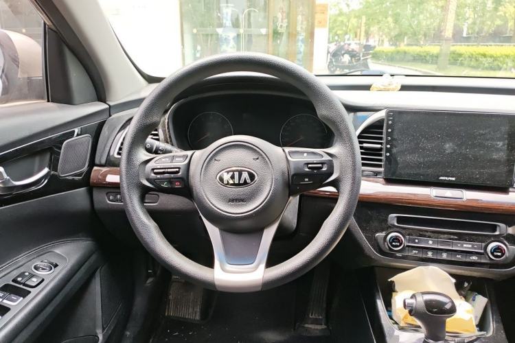 Used Kia K4 2017 1.8L Automatic GLS Special Steering Wheel