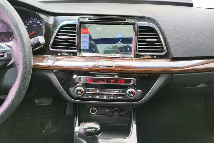 Used Kia K4 2017 1.8L Automatic GLS Special Audio And AC Panel