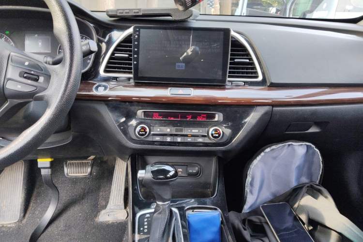 Used Kia K4 2017 1.8L Automatic GLS Special Audio And AC Panel