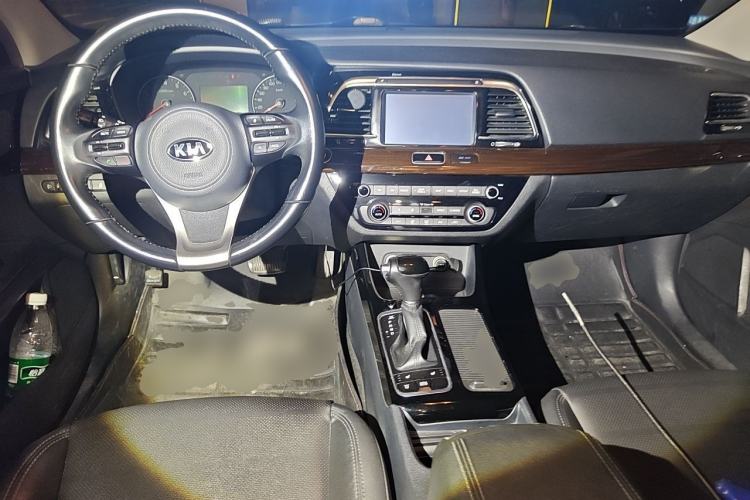 Used Kia K4 2017 1.8L Automatic DLX Special Center Console