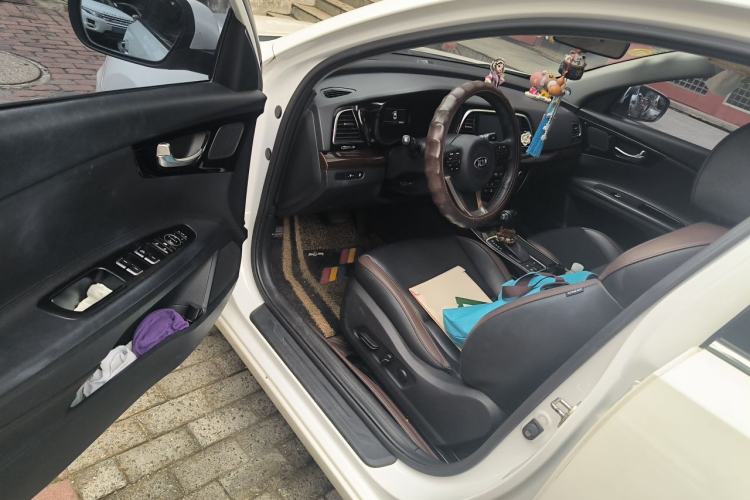 Used Kia K4 2017 1.8L Automatic DLX Special Driver Seat