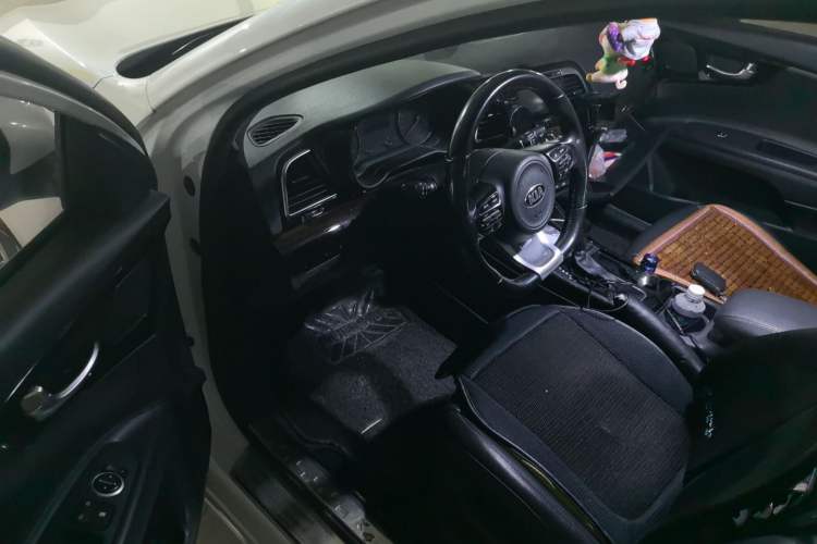 Used Kia K4 2017 1.6T Automatic T-DLX Turbo Driver Seat