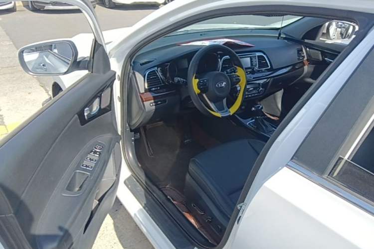 Used Kia K4 2017 1.8L Automatic GLS Special Driver Seat