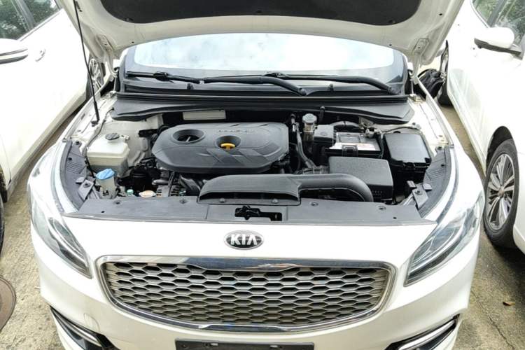 Used Kia K4 2017 1.8L Automatic GLS Special Engine Bay