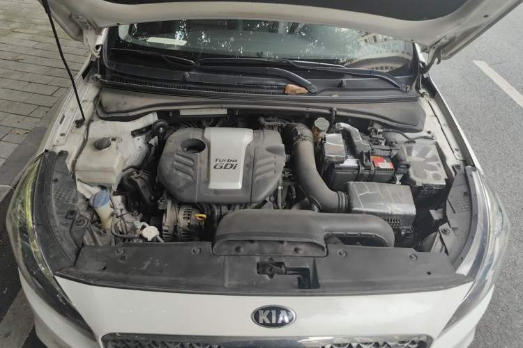 Used Kia K4 2017 1.6T Automatic T-DLX Turbo Engine Bay