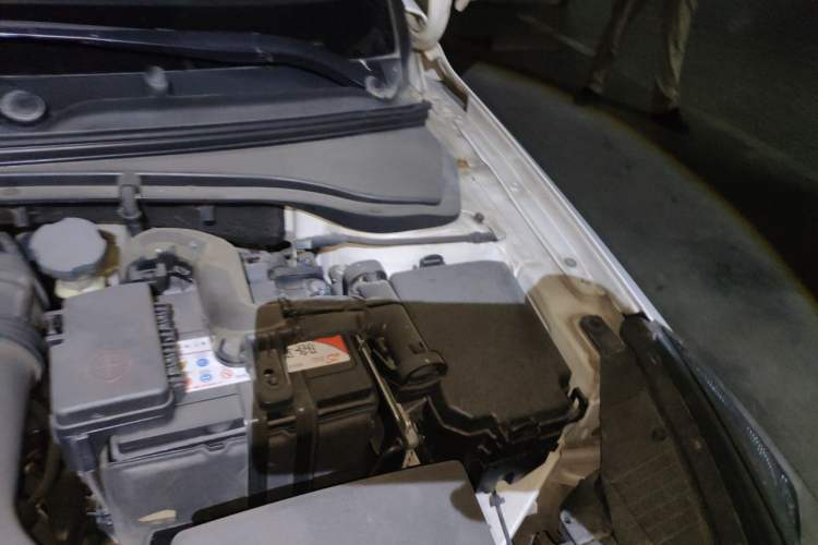 Used Kia K4 2017 1.6T Automatic T-DLX Turbo Engine Bay Left