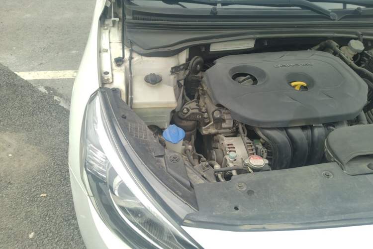 Used Kia K4 2017 1.8L Automatic GLS Special Engine Bay Right