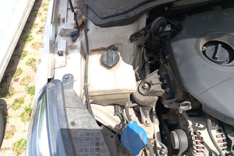Used Kia K4 2017 1.8L Automatic GLS Special Engine Bay Right