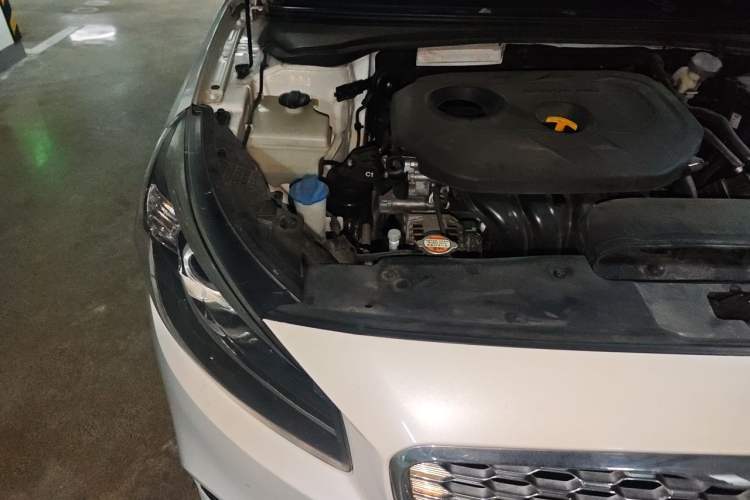 Used Kia K4 2017 1.8L Automatic GLS Special Engine Bay Right