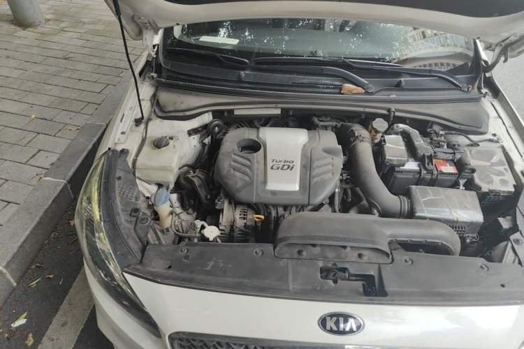 Used Kia K4 2017 1.6T Automatic T-DLX Turbo Engine Bay Right