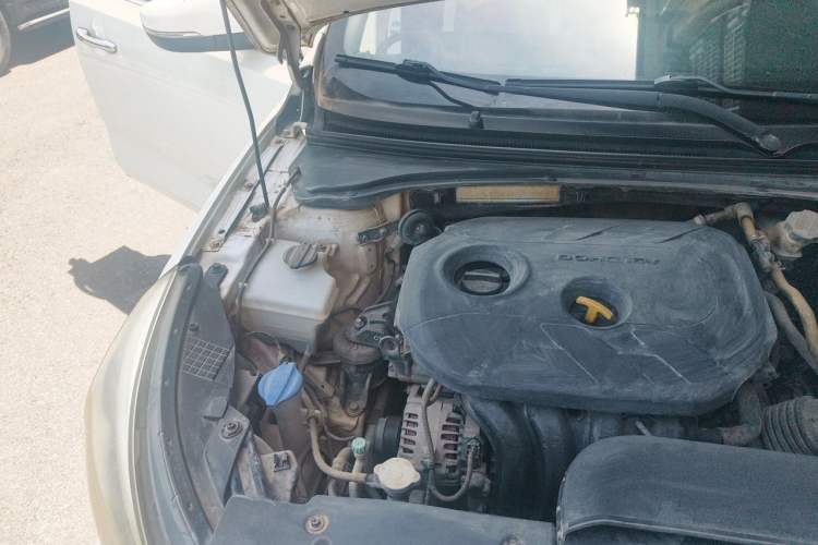 Used Kia K4 2017 1.8L Automatic GLS Special Engine Bay Right