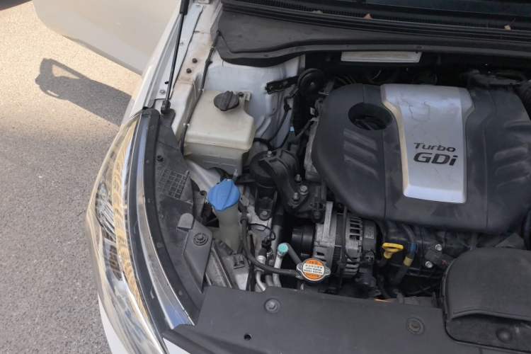 Used Kia K4 2017 1.6T Automatic T-DLX Turbo Engine Bay Right
