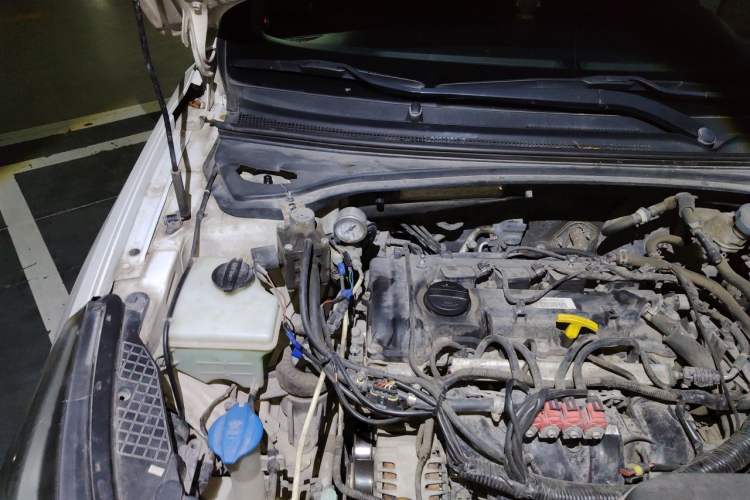 Used Kia K4 2017 1.8L Automatic GLS Special Engine Bay Right