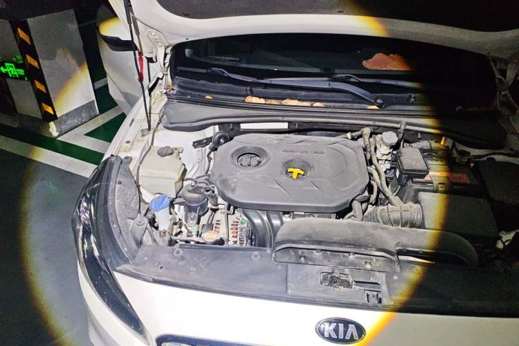 Used Kia K4 2017 1.8L Automatic GLS Special Engine Bay Right
