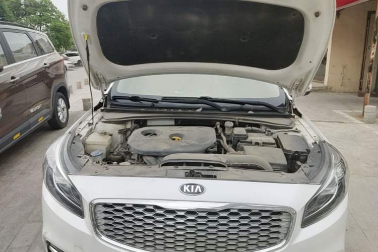 Used Kia K4 2017 1.8L Automatic DLX Special Engine Bay