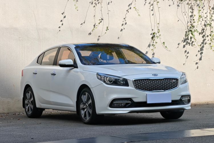 Used Kia K4 2017 1.6T Automatic T-DLX Turbo Exterior 2