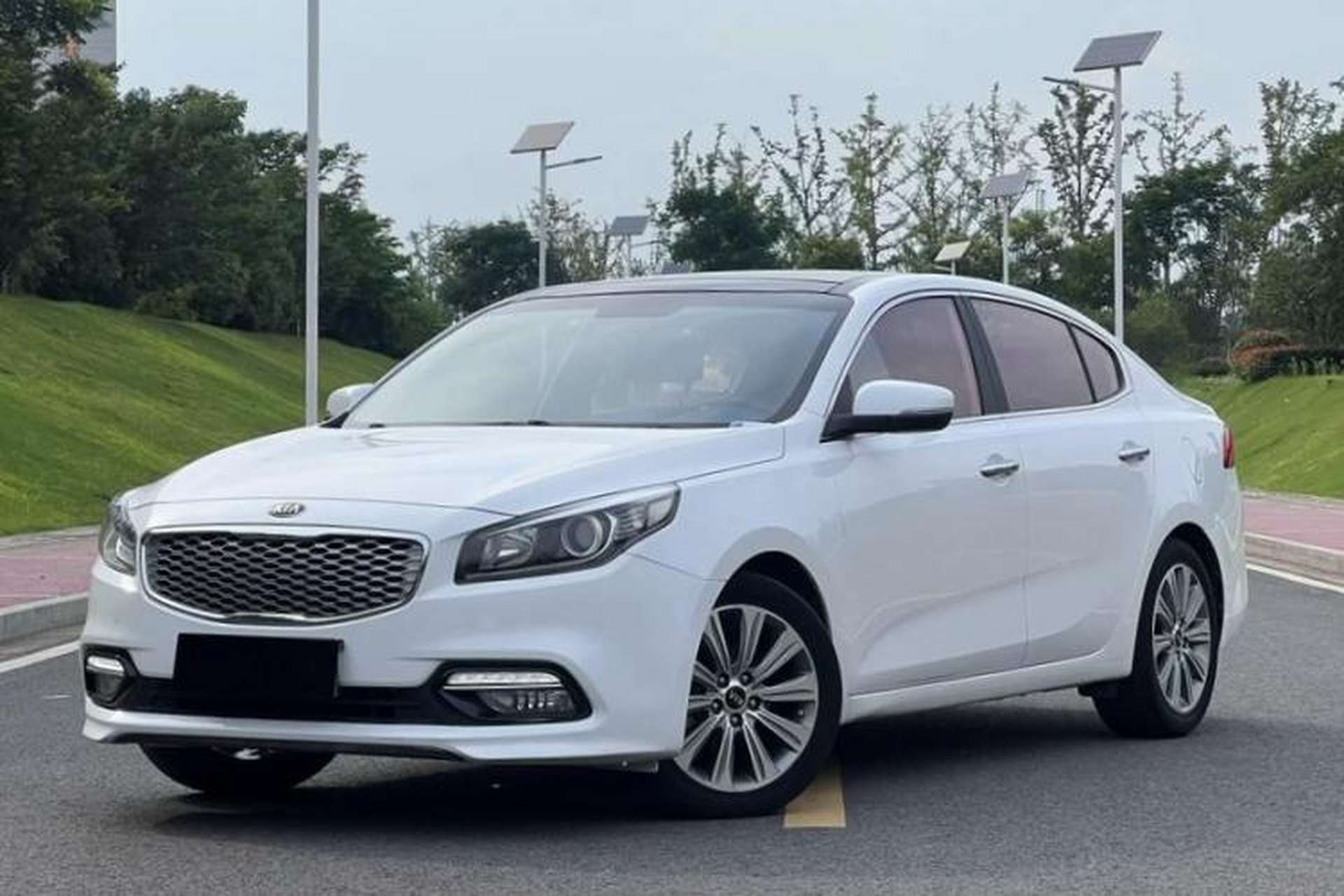 Used Kia K4 2017 1.6T Automatic T-DLX Turbo Exterior 3