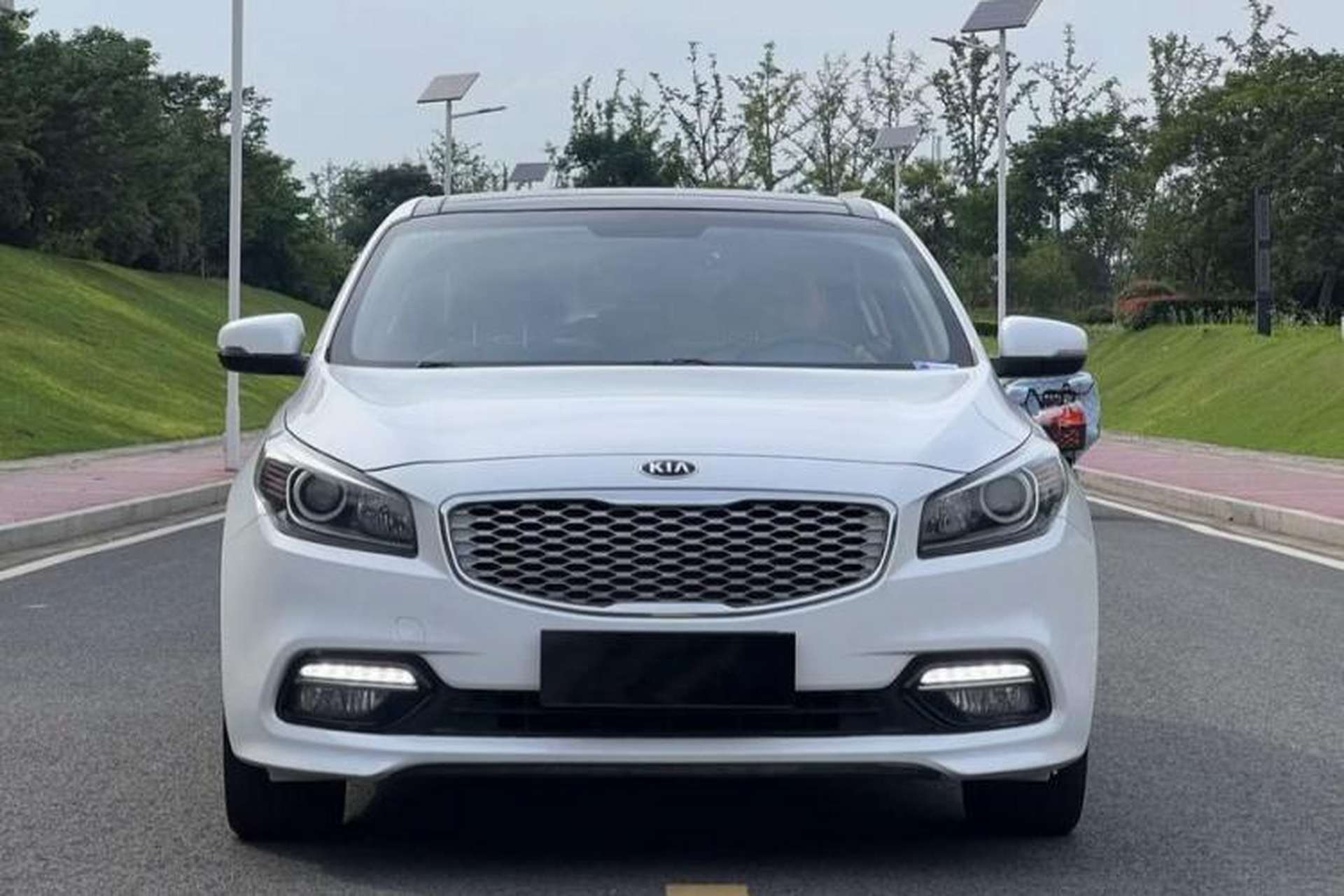 Used Kia K4 2017 1.6T Automatic T-DLX Turbo Exterior 4