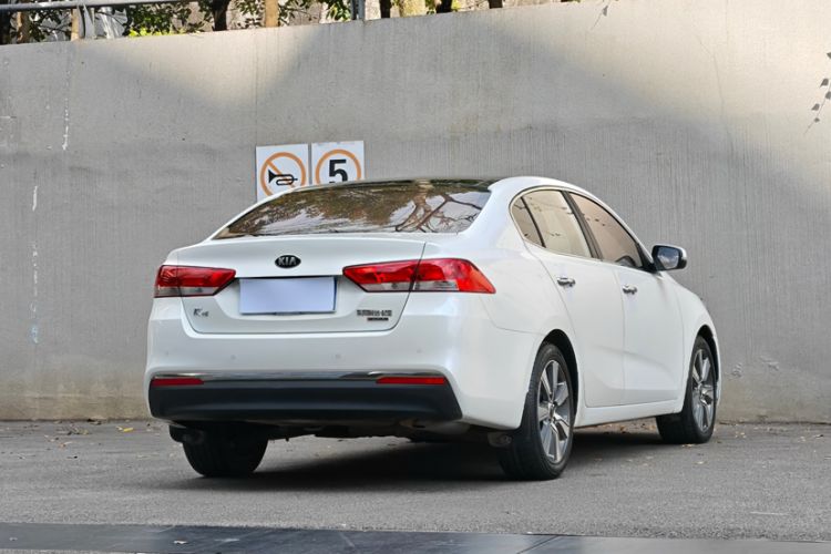 Used Kia K4 2017 1.6T Automatic T-DLX Turbo Exterior 5