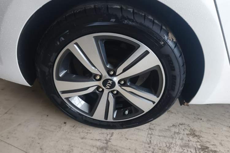 Used Kia K4 2017 1.8L Automatic GLS Special Exterior 5
