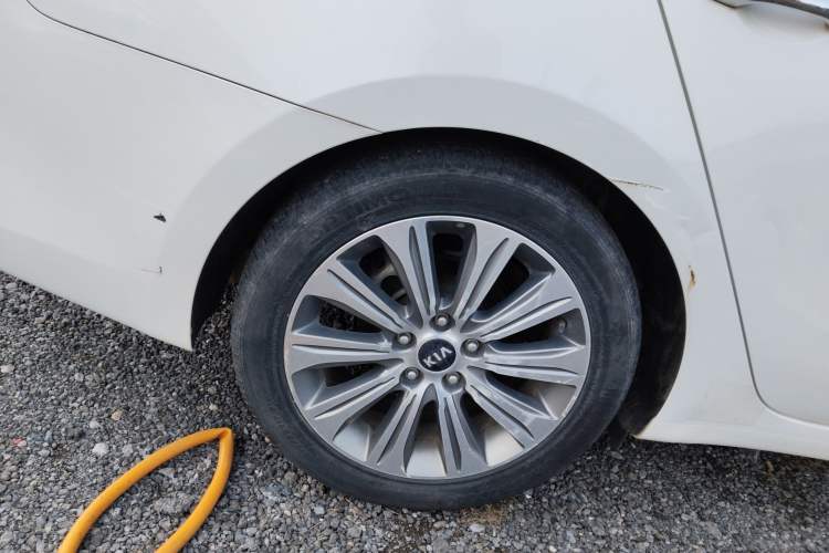 Used Kia K4 2017 1.8L Automatic GLS Special Exterior 8
