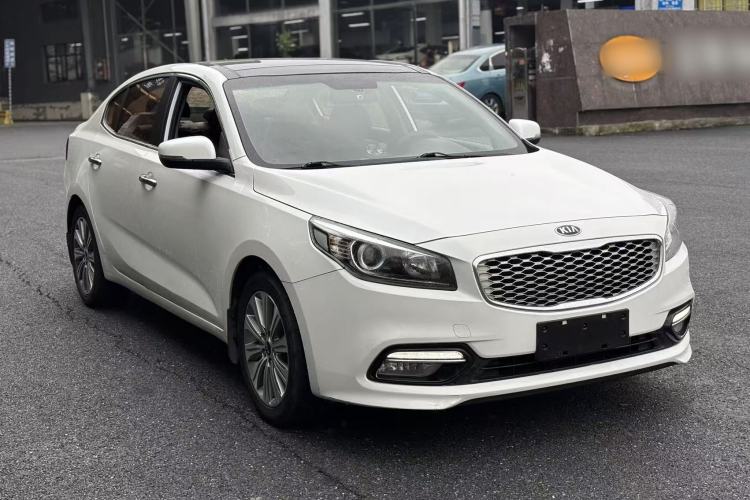 Used Kia K4 2017 1.8L Automatic GLS Special Front Right 45 Deg