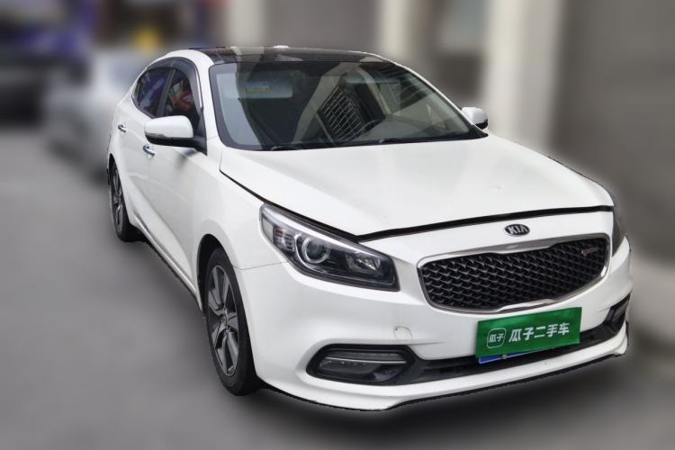 Used Kia K4 2017 1.6T Automatic T-DLX Turbo Front Right 45 Deg