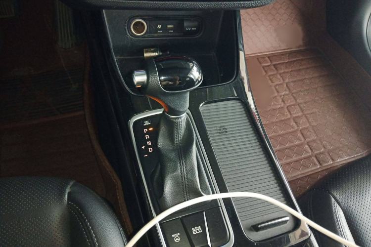 Used Kia K4 2017 1.8L Automatic GLS Special Gear Lever