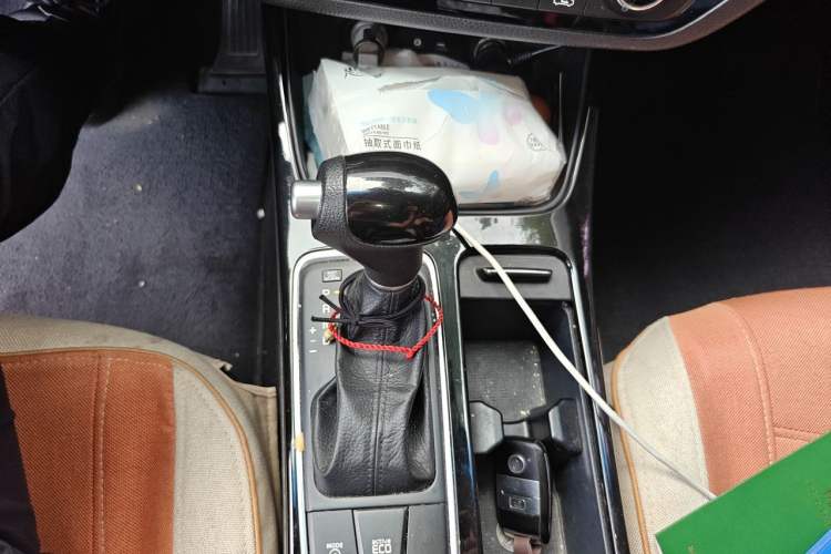 Used Kia K4 2017 1.8L Automatic GLS Special Gear Lever