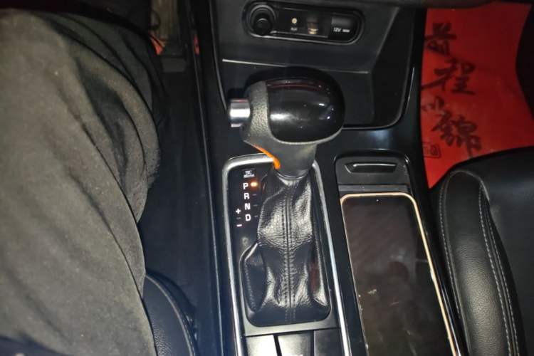 Used Kia K4 2017 1.8L Automatic GLS Special Gear Lever