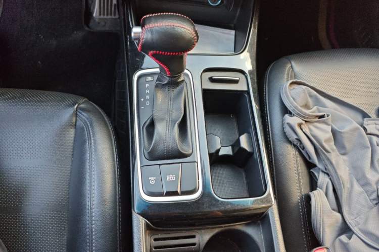 Used Kia K4 2017 1.8L Automatic GLS Special Gear Lever