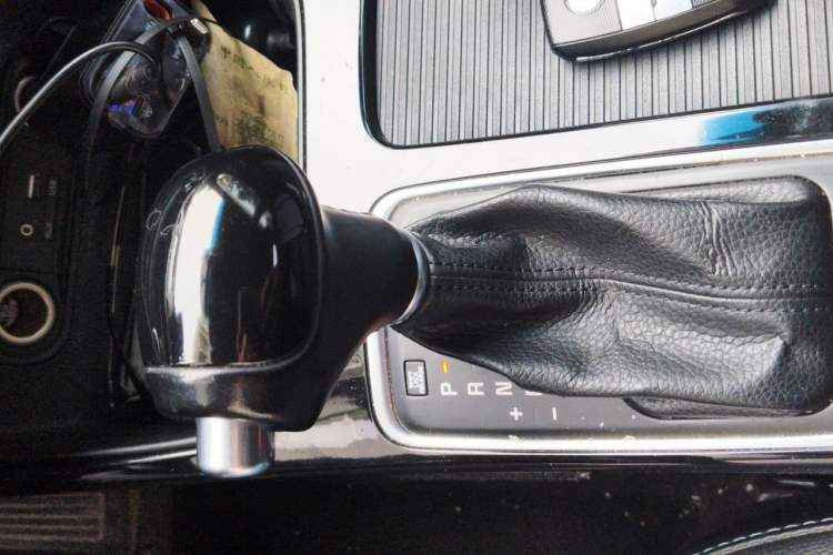 Used Kia K4 2017 1.6T Automatic T-DLX Turbo Gear Lever