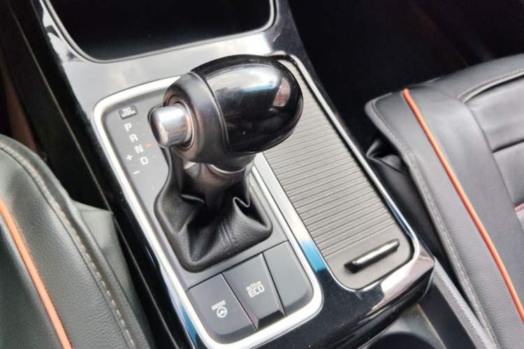 Used Kia K4 2017 1.6T Automatic T-DLX Turbo Gear Lever
