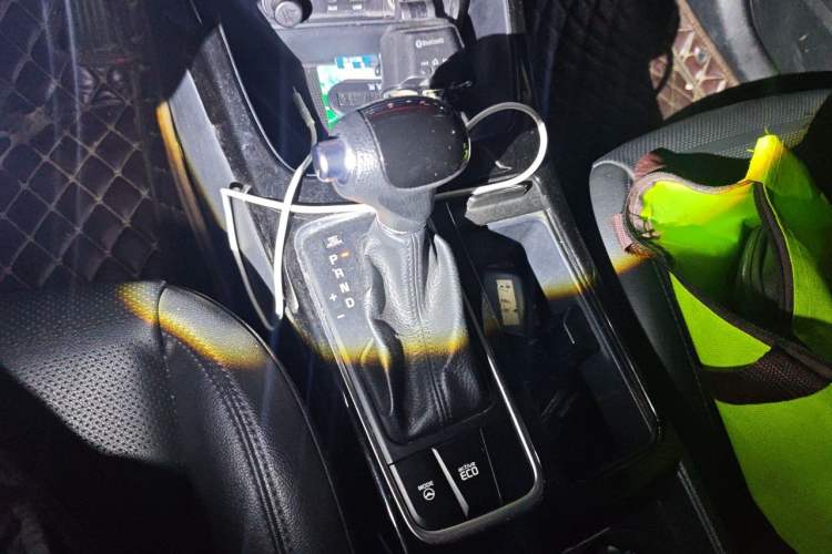 Used Kia K4 2017 1.8L Automatic GLS Special Gear Lever