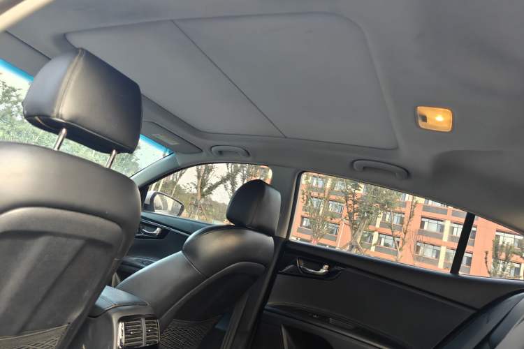 Used Kia K4 2017 1.8L Automatic GLS Special Headliner