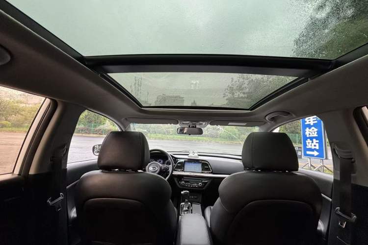 Used Kia K4 2017 1.8L Automatic GLS Special Headliner