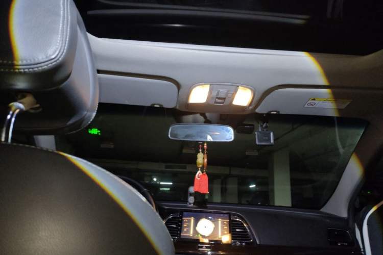 Used Kia K4 2017 1.6T Automatic T-DLX Turbo Headliner