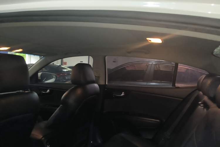 Used Kia K4 2017 1.8L Automatic GLS Special Headliner
