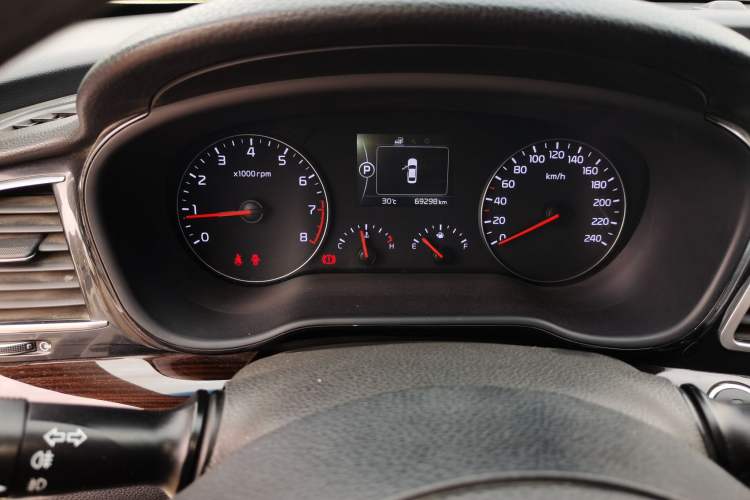 Used Kia K4 2017 1.8L Automatic GLS Special Instrument Cluster