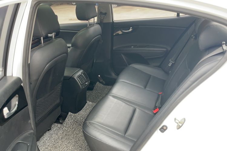 Used Kia K4 2017 1.8L Automatic GLS Special Interior 1