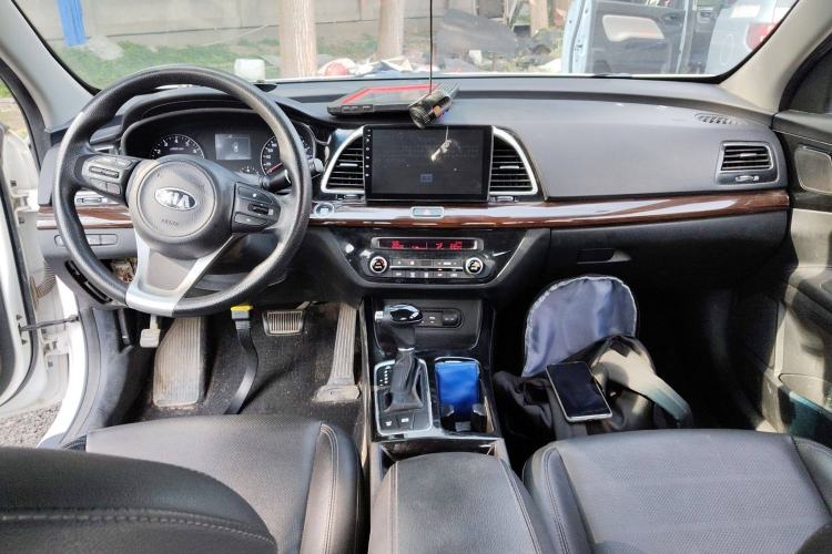 Used Kia K4 2017 1.8L Automatic GLS Special Interior 2