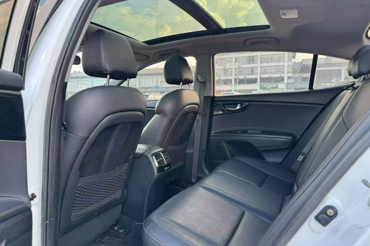 Used Kia K4 2017 1.8L Automatic GLS Special Interior 3