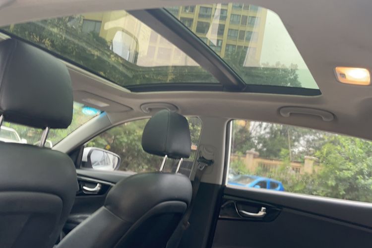 Used Kia K4 2017 1.8L Automatic GLS Special Interior 4