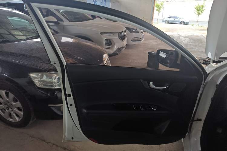 Used Kia K4 2017 1.8L Automatic GLS Special Left Front Door Interior