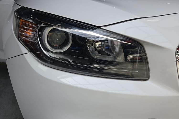 Used Kia K4 2017 1.8L Automatic GLS Special Left Front Headlight