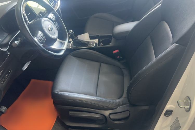 Used Kia K4 2017 1.6T Automatic T-DLX Turbo Left Front Seat